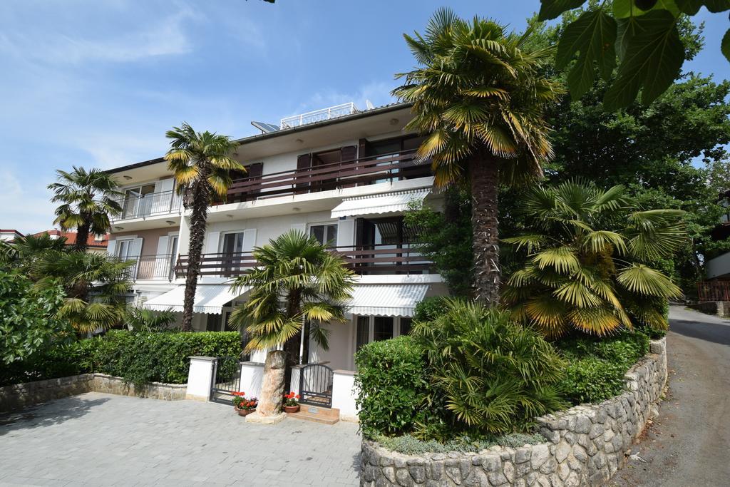 Apartments Antonija Malinska Exterior photo